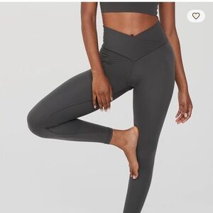 Offline by Aerie REAL ME XTRA High Waisted Crossover Legging, XS, Smoke Gray